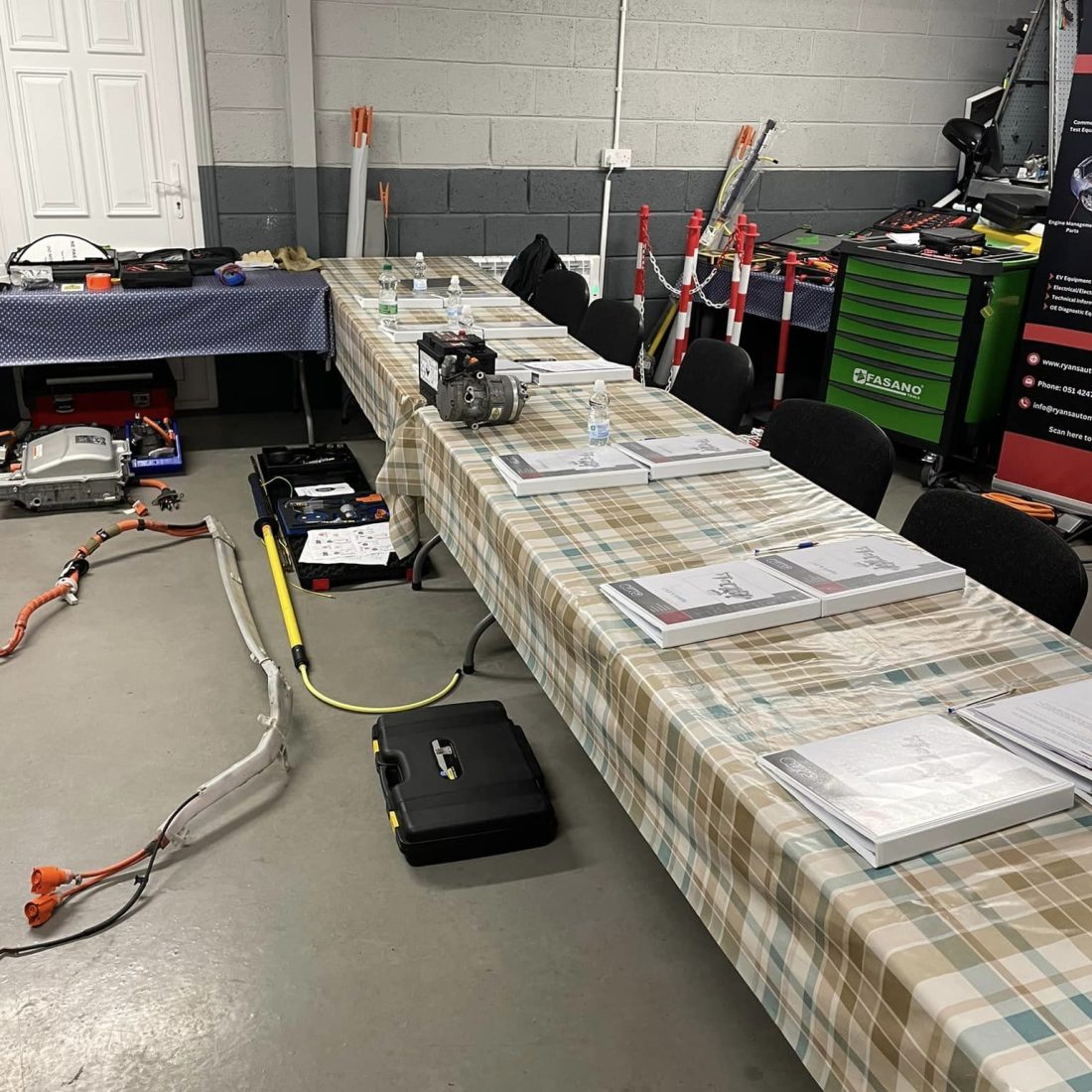 330314823_900888401246499_4927670651018393145_n